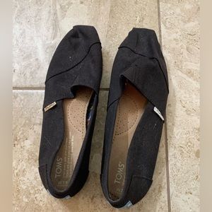 Black Toms